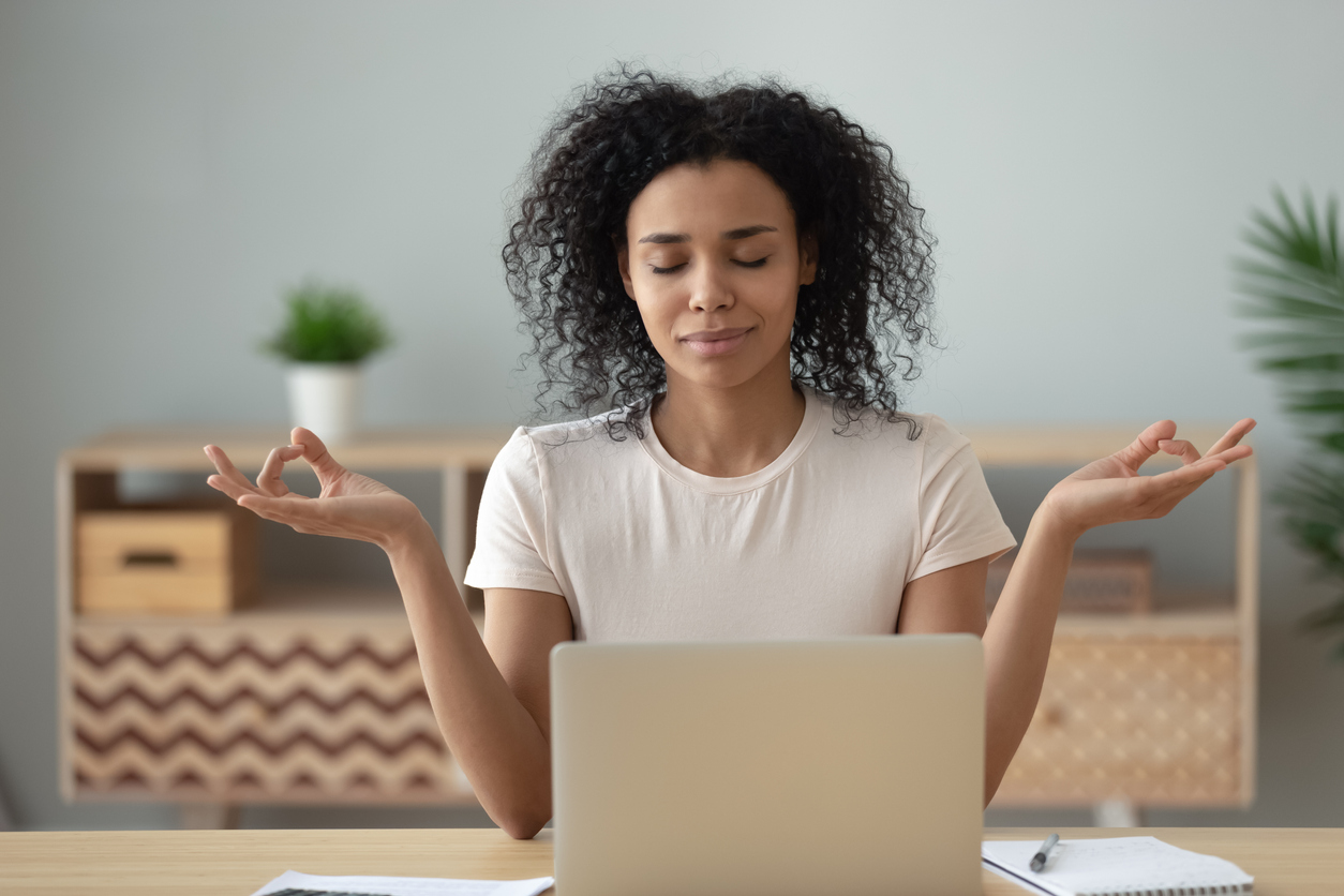 Digital mindfulness in the hybrid world