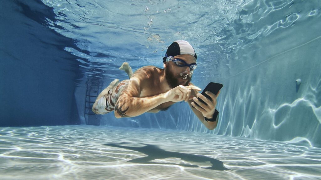 Is texting actually the best IC strategy?